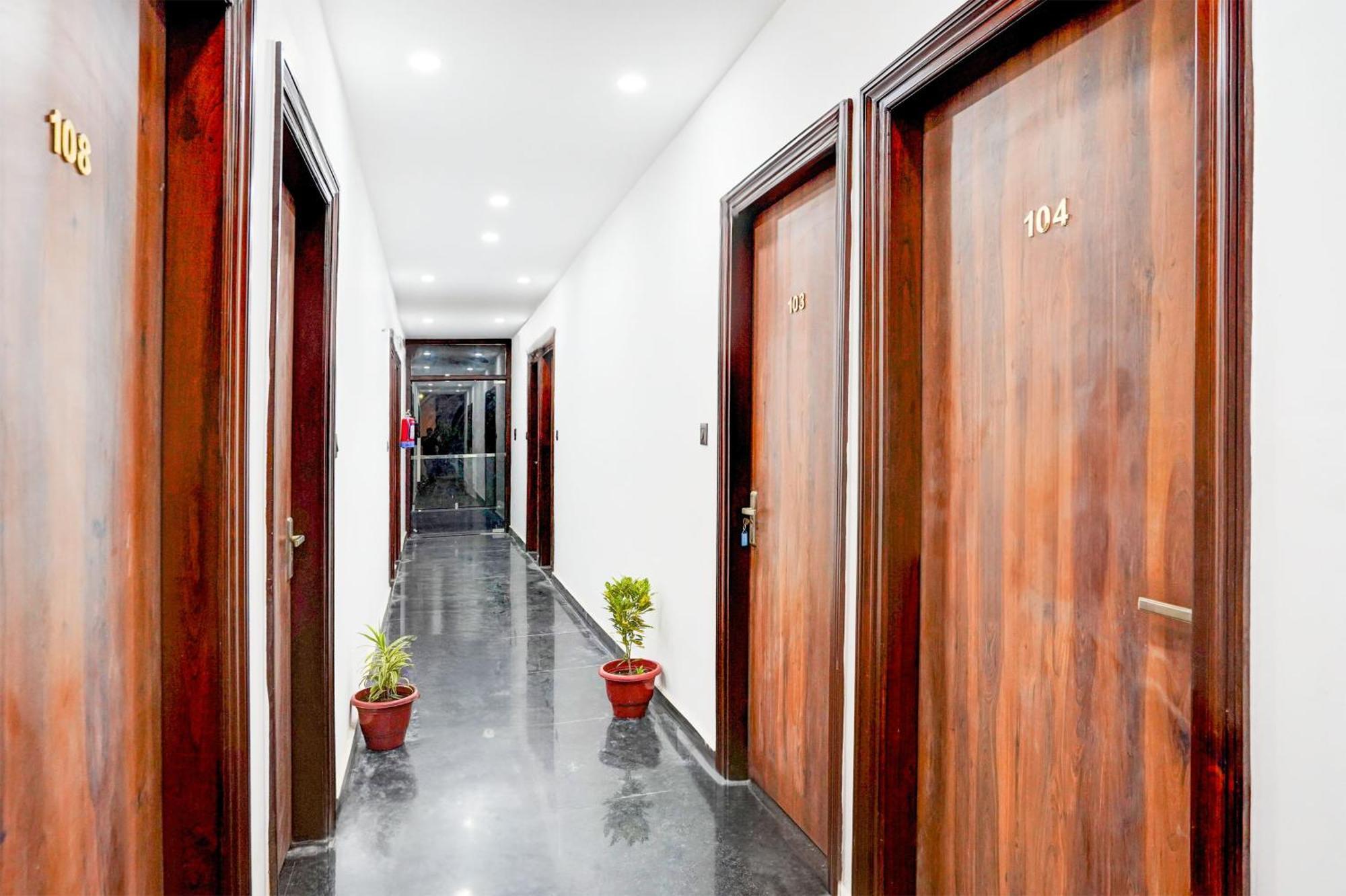 Hotel Super Collection O 63 A Noida Exterior foto
